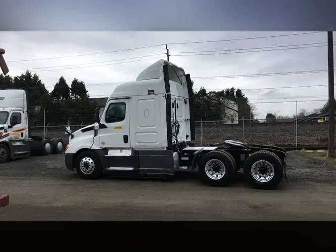 2020 Freightliner Cascadia