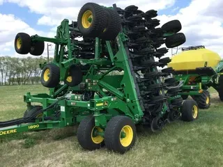 2021 John Deere 1890