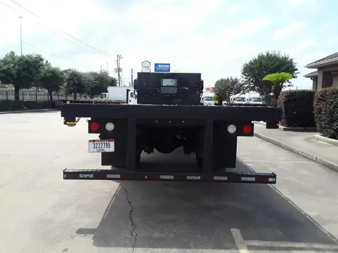 2018 FREIGHTLINER M2 106