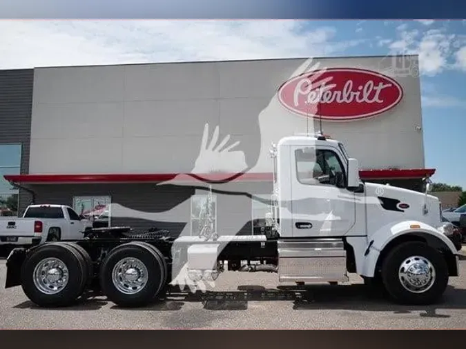 2025 PETERBILT 567