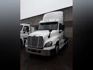 2018 FREIGHTLINER/MERCEDES CASCADIA 125