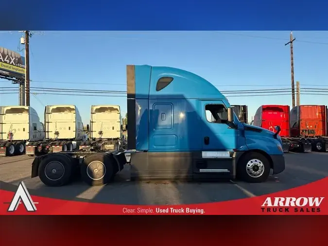 2022 FREIGHTLINER CA126