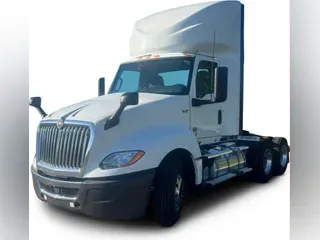 2020 International LT625