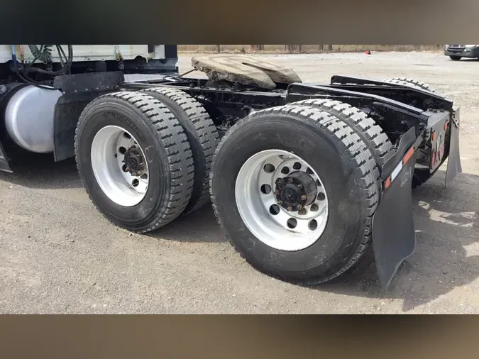 2020 Freightliner Cascadia 126