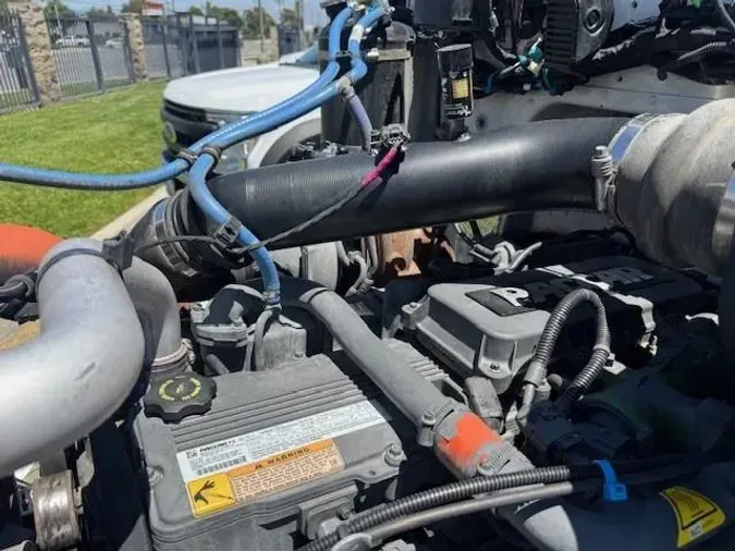 2019 Peterbilt 337
