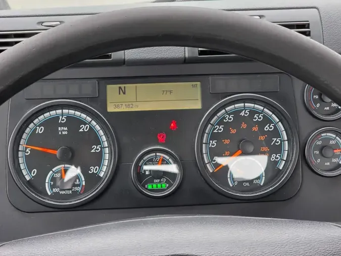 2020 FREIGHTLINER/MERCEDES CASCADIA 113