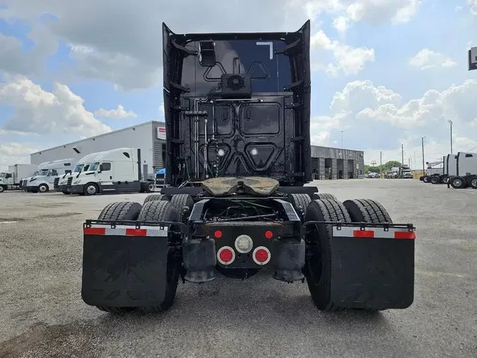 2021 FREIGHTLINER CASCADIA