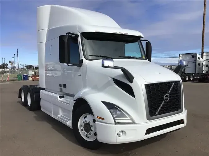 2019 VOLVO VNL640