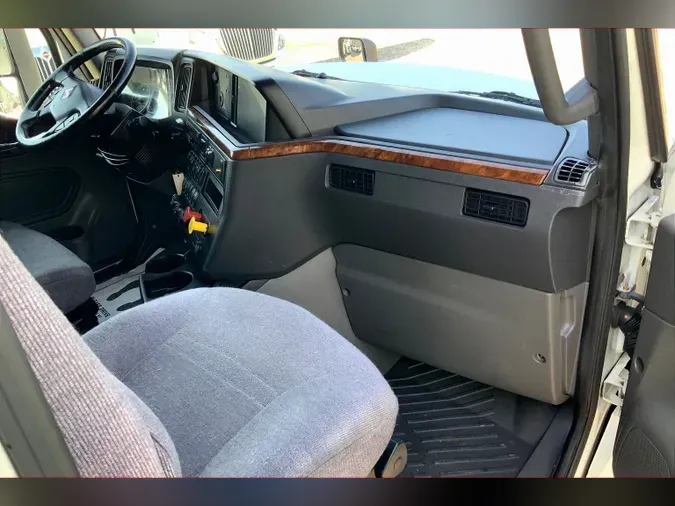 2021 INT LT625 6x4