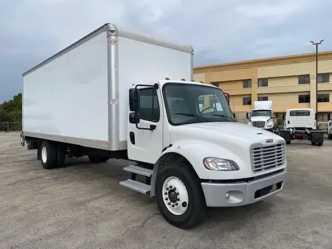 2023 Freightliner Business Class M2 106