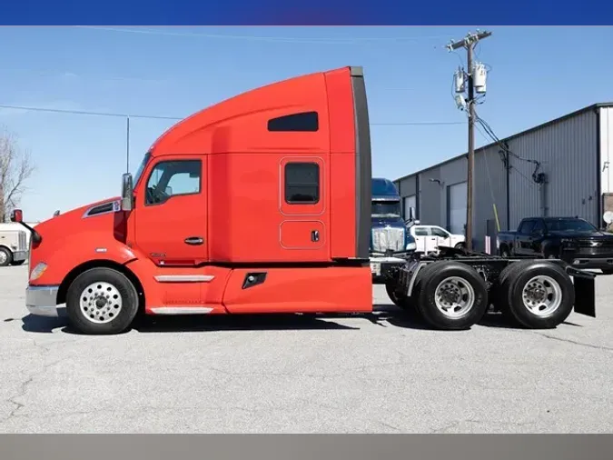 2018 KENWORTH T680