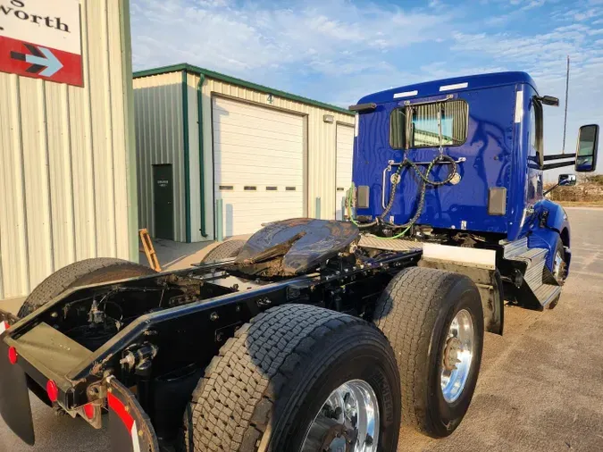 2021 Kenworth T680c7cea0915fd020bacbcbfbcc75ae15e0