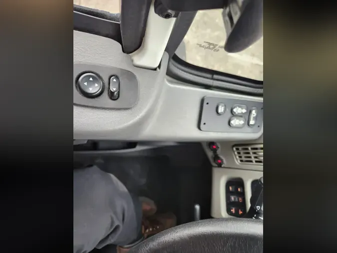 2019 NAVISTAR INTERNATIONAL 4300