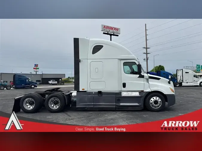 2020 FREIGHTLINER CA126