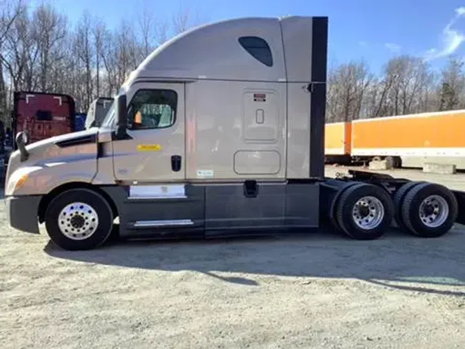 2020 Freightliner Cascadia