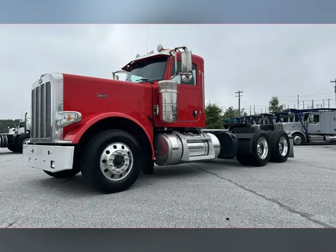 2022 Peterbilt 389