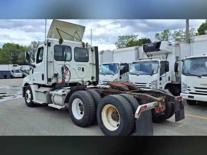 2020 FREIGHTLINER/MERCEDES NEW CASCADIA PX12664c7dd00da4d4573c5dd5ad6903d8ad001