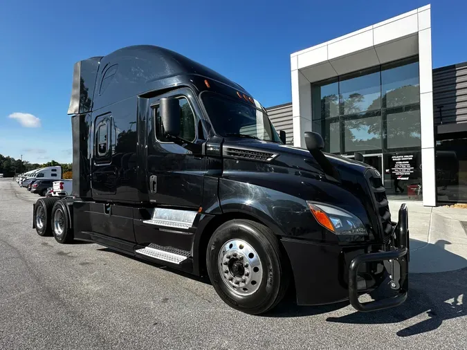 2020 FREIGHTLINER CASCADIA 126c7df3bb71a1c766287b88d1131fb807e