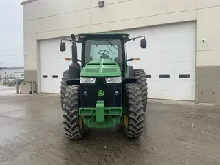 2011 John Deere 8235R