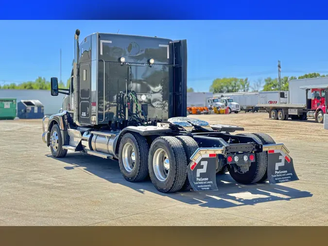 2024 KENWORTH T680