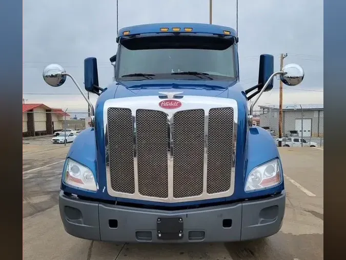 2022 Peterbilt 579