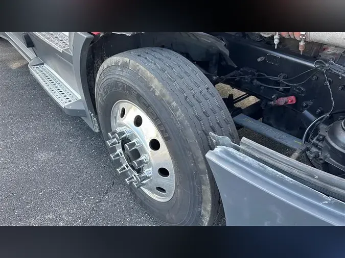 2019 FREIGHTLINER CASCADEVO1