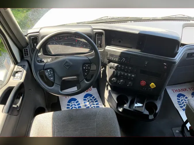 2022 INT LT625 6x4
