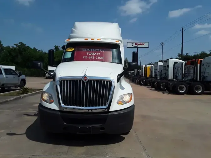 2019 NAVISTAR INTERNATIONAL LT625 SLPR CAB