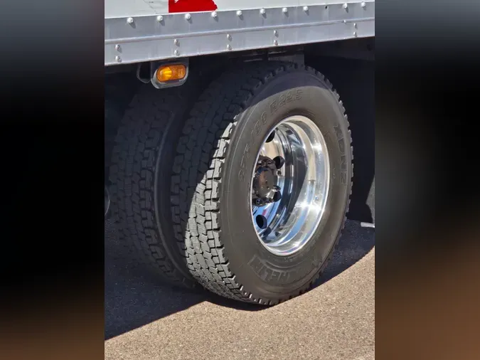 2019 Peterbilt 330