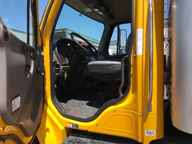 2018 Freightliner M2