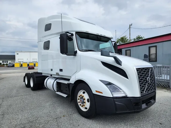 2019 VOLVO VNL64T-760