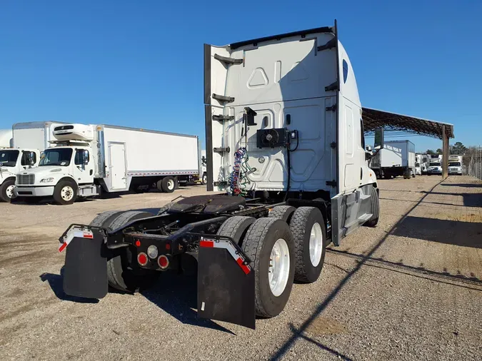 2019 FREIGHTLINER/MERCEDES CASCADIA 125