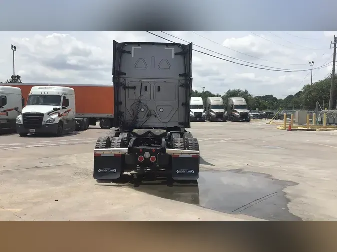 2024 Freightliner Cascadia