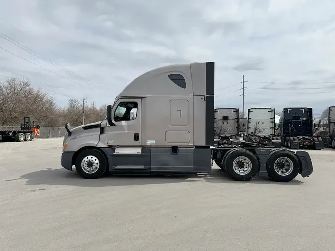 2020 Freightliner Cascadia