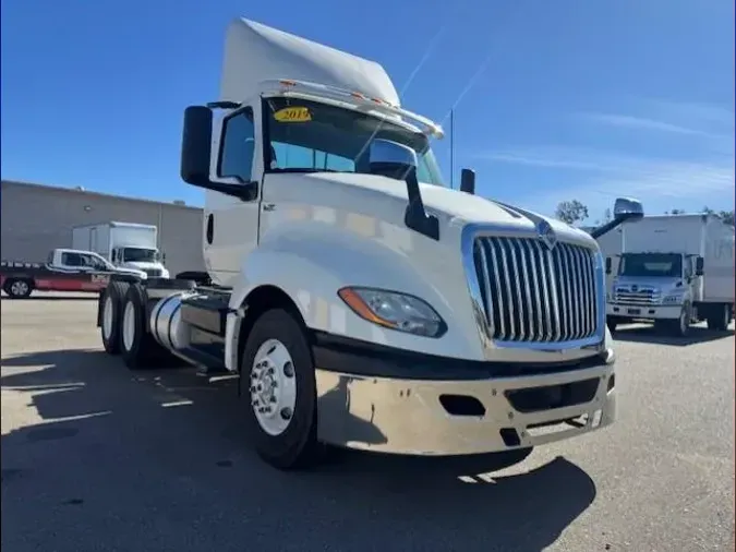 2019 International LT625