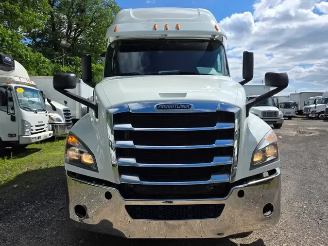 2019 FREIGHTLINER NEW CASCADIA PX12664