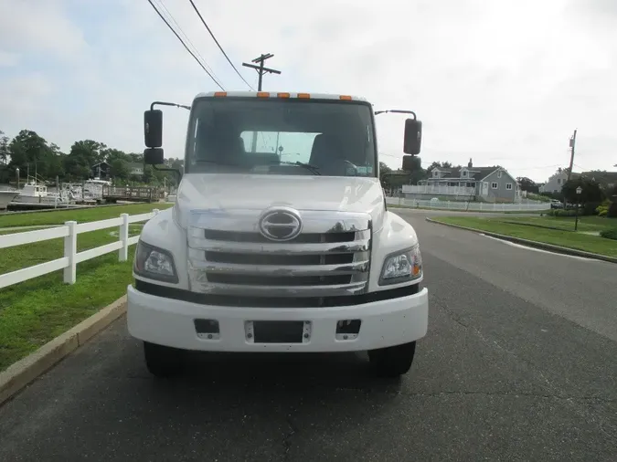 2018 HINO 268