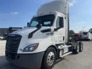 2018 FREIGHTLINER CA116