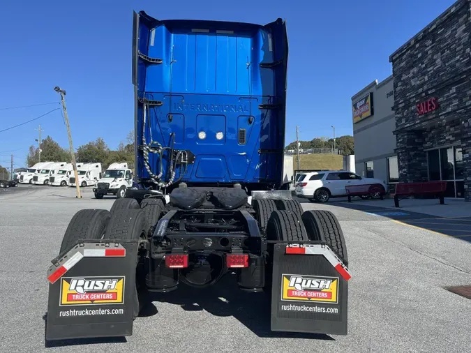 2022 International LT625