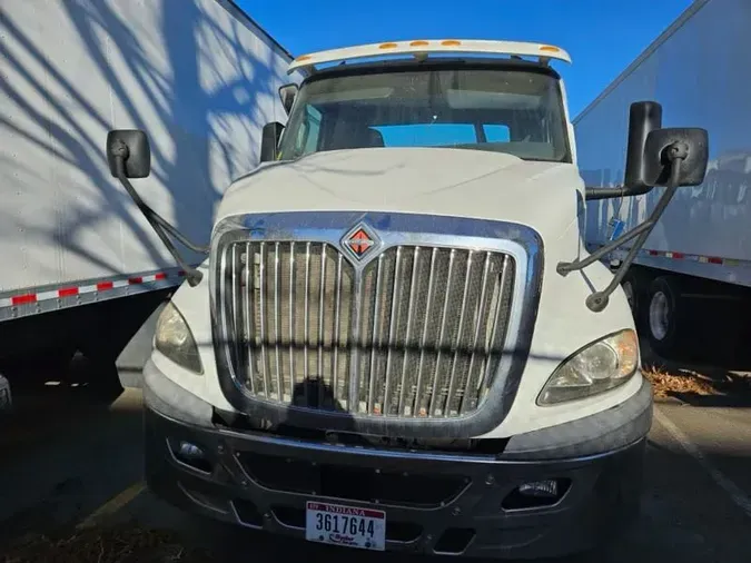 2019 NAVISTAR INTERNATIONAL RH613 DAYCAB S/A