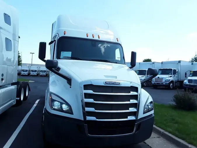 2020 FREIGHTLINER NEW CASCADIA PX12664