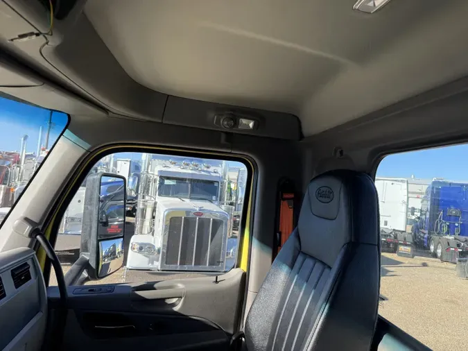 2021 Peterbilt 579