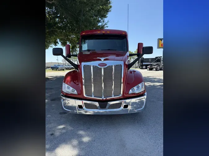 2022 Peterbilt 579
