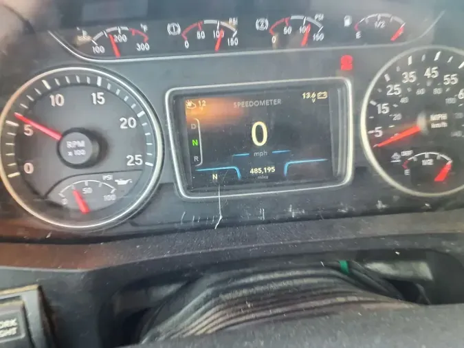 2020 NAVISTAR INTERNATIONAL LT625 SLPR CAB