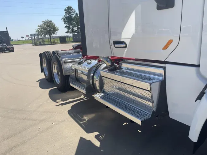 2022 Peterbilt 567