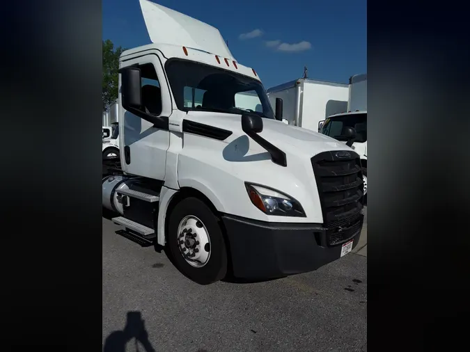 2019 FREIGHTLINER/MERCEDES CASCADIA 125