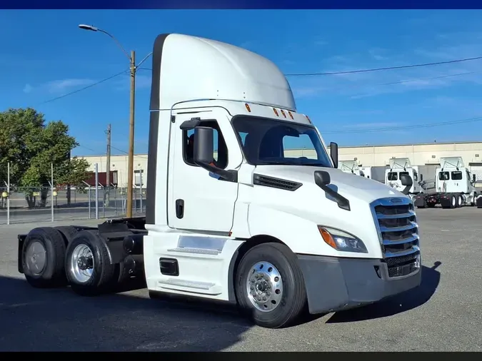 2022 FREIGHTLINER/MERCEDES NEW CASCADIA PX12664