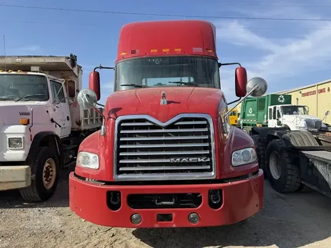 2017 MACK PINNACLE CXU613