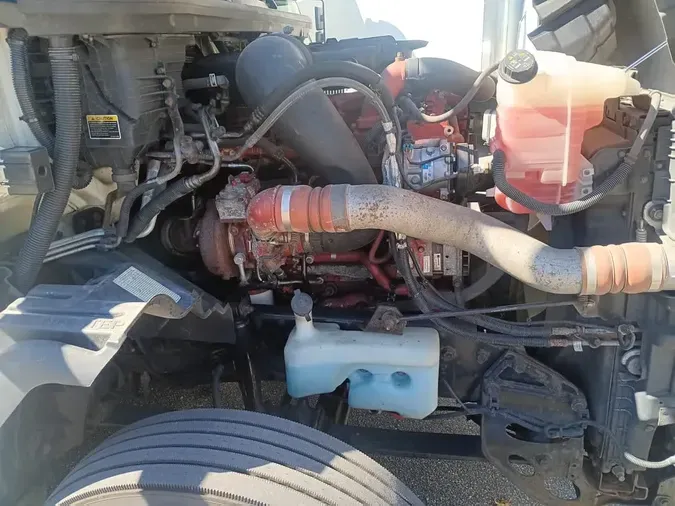 2019 NAVISTAR INTERNATIONAL LT625 SLPR CAB