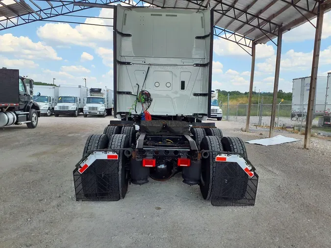 2019 NAVISTAR INTERNATIONAL LT625 SLPR CAB